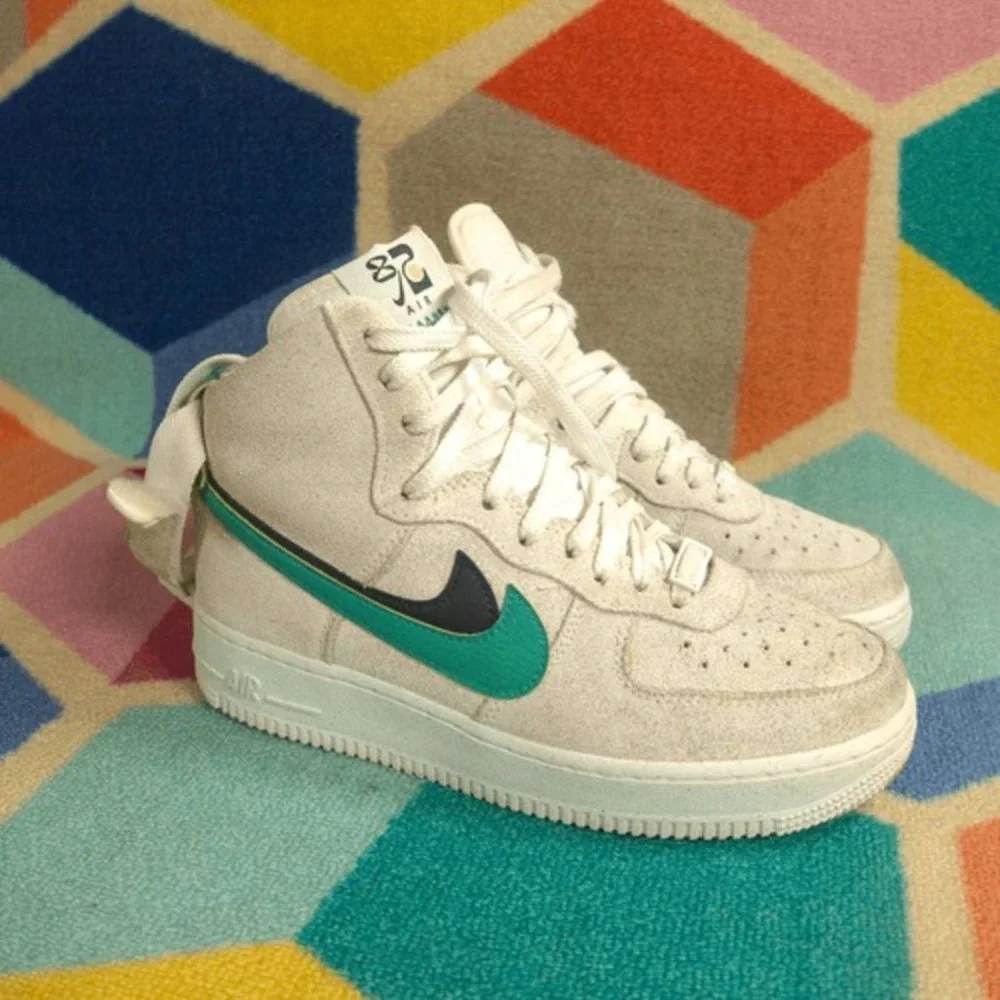 Nike Air Force 1 High SE Women's‎ Shoes Sesame-Neptune Green DO9460-100 Size 7.5 - Picture 3 of 7